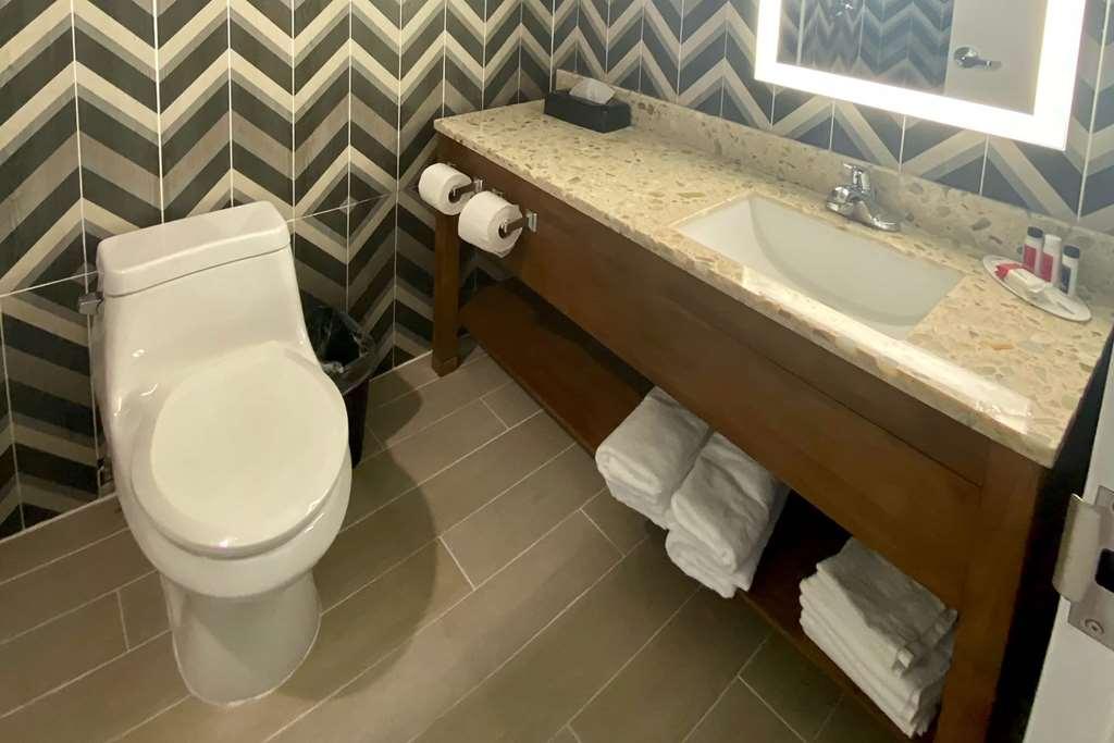 Super 8 By Wyndham Brooklyn Williamsburg Nueva York